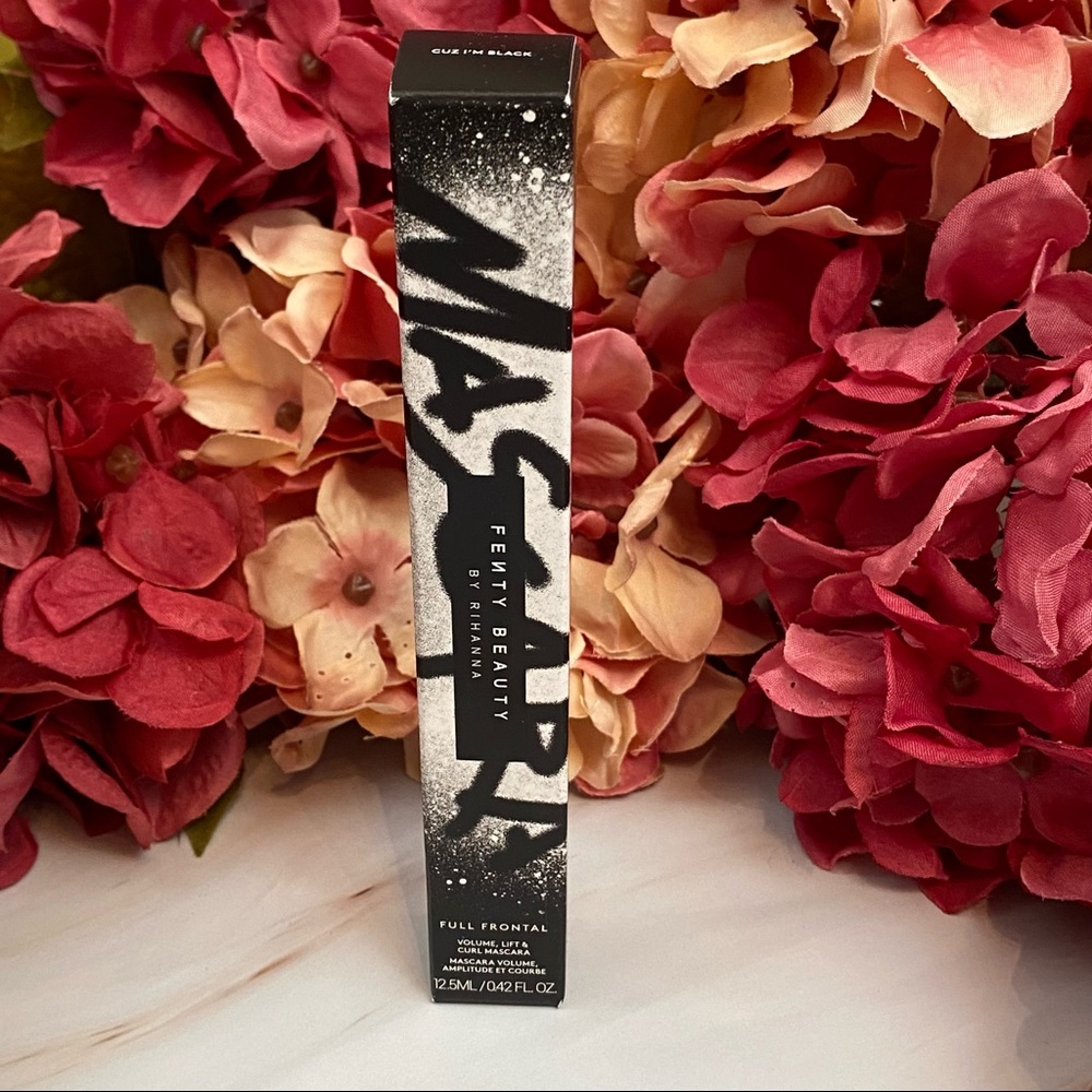 Fenty Beauty Full Frontal Volume Lift & Curl Mascara in Cuz I'm Black - Picture 5 of 10